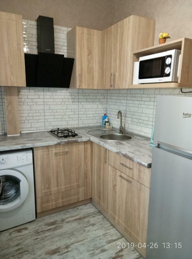 1 Stop From Railway Station Apartment Киев Екстериор снимка