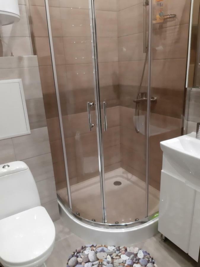 1 Stop From Railway Station Apartment Киев Екстериор снимка
