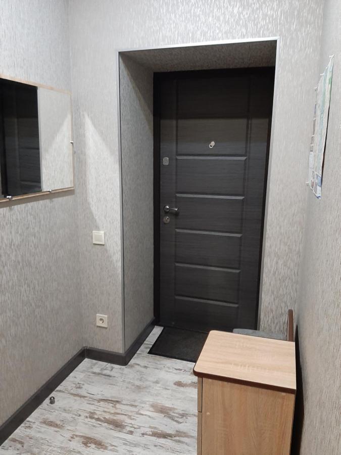 1 Stop From Railway Station Apartment Киев Екстериор снимка