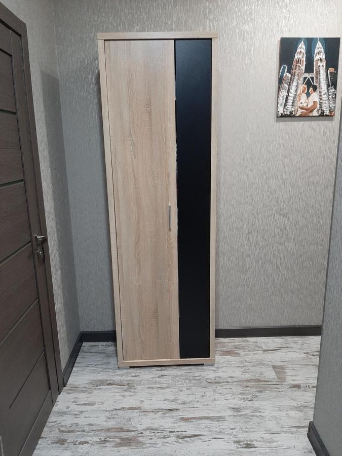 1 Stop From Railway Station Apartment Киев Екстериор снимка