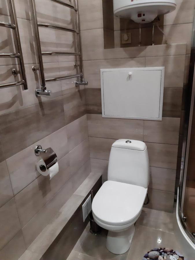 1 Stop From Railway Station Apartment Киев Екстериор снимка